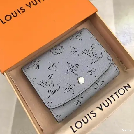 1906BL0057 LV Bags 0613